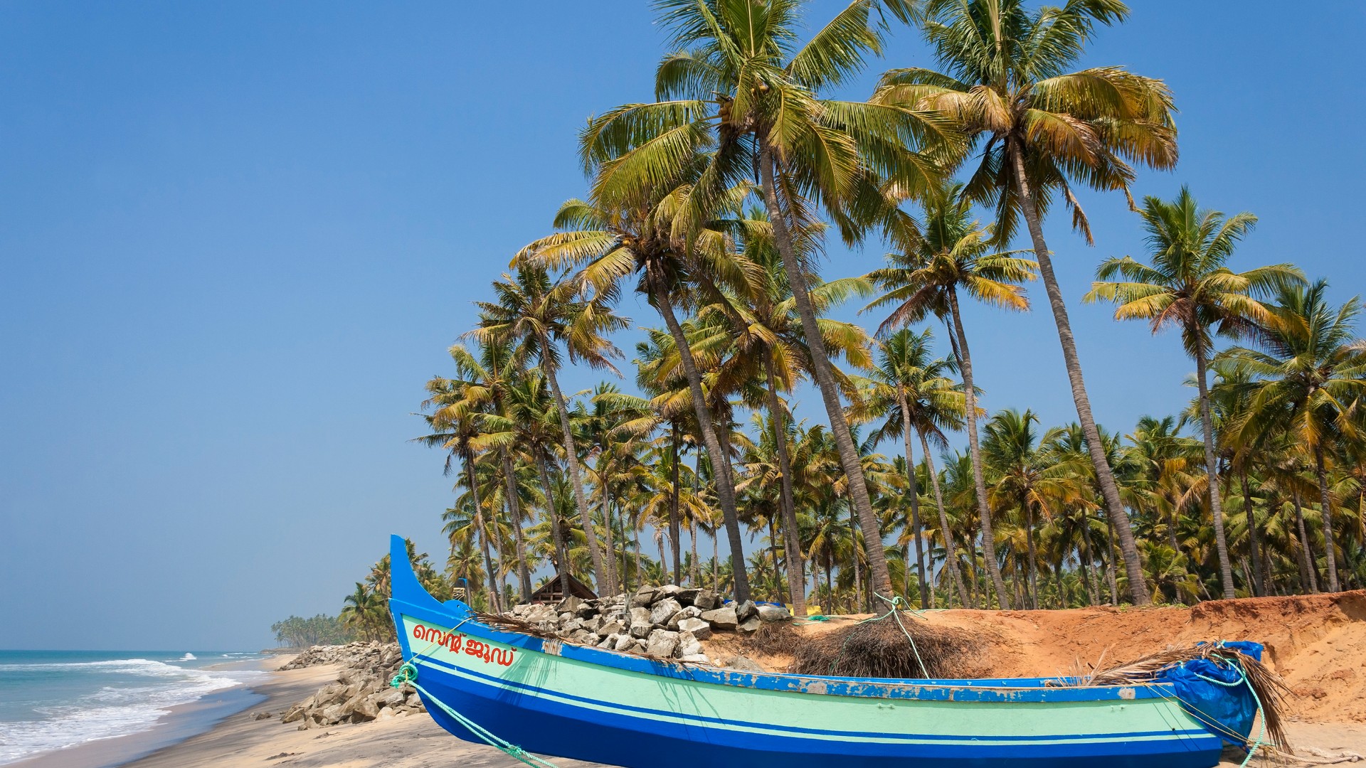 beach-villa-vacation-in-marari