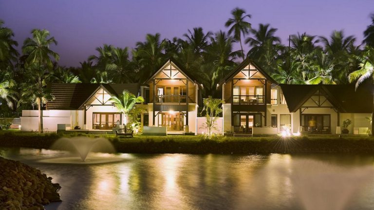 Best Views Rooms in Luxury Hotels in Kerala