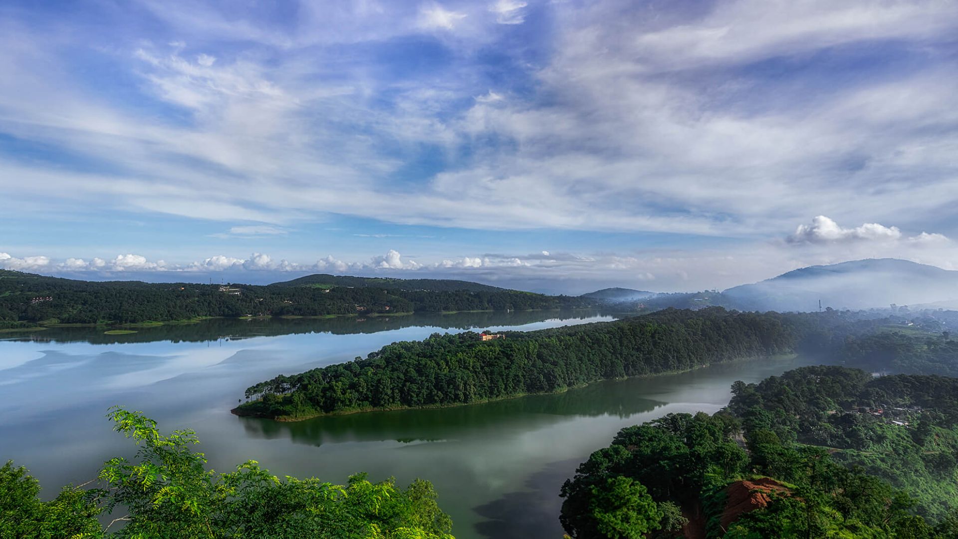 places-to-visit-in-india-during-monsoon-umiam-lake