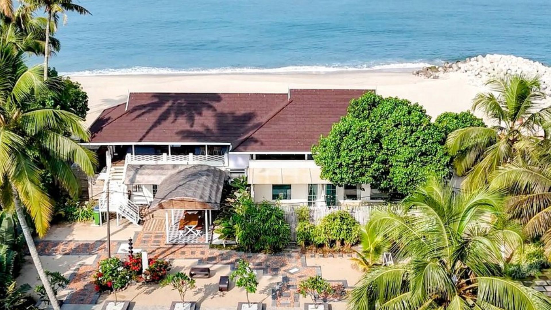 beachside-cottages-in-marari