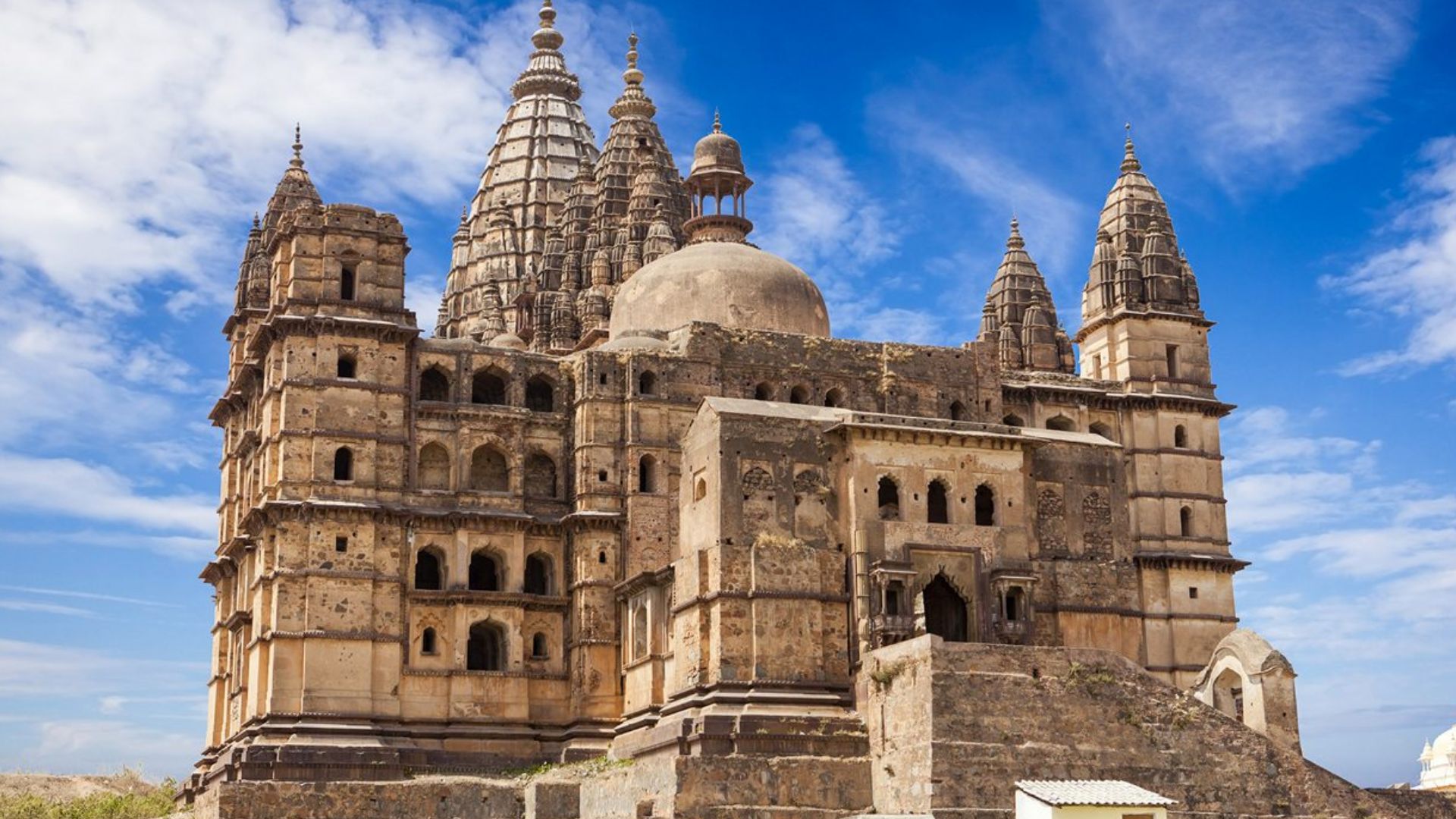 chaturbhuj-temple